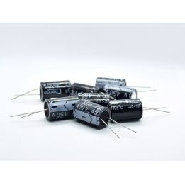 5 x Condensador electrolítico 33uF 450V